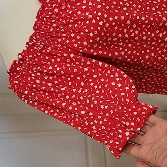 Dusk Red Floral Bardot Off Shoulder Blouse - XL NWT - Picture 3 of 7